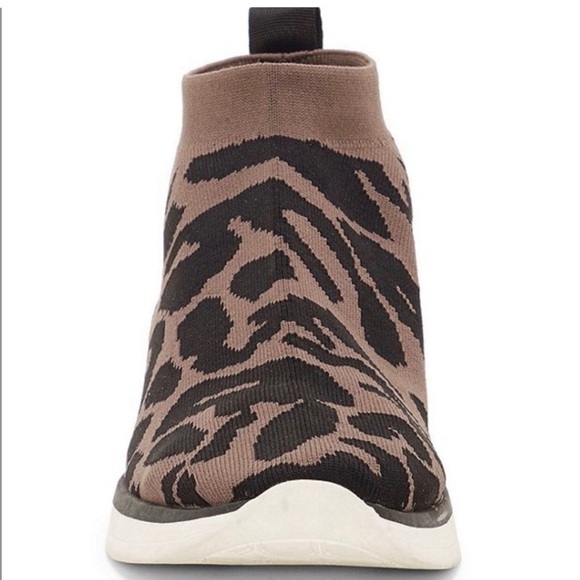 Louise et Cie Breyson Tan Leopard Print Sneaker size 9.5 - Picture 4 of 11